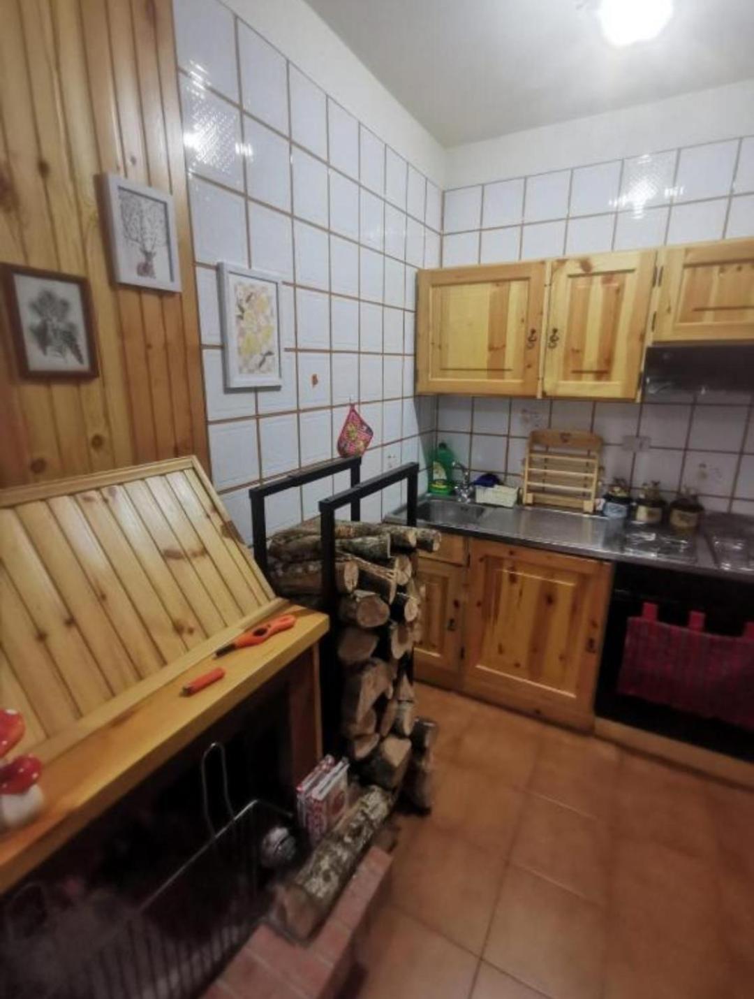 Апартаменты La Casa Di Fantalegno Камильятелло-Силано Экстерьер фото